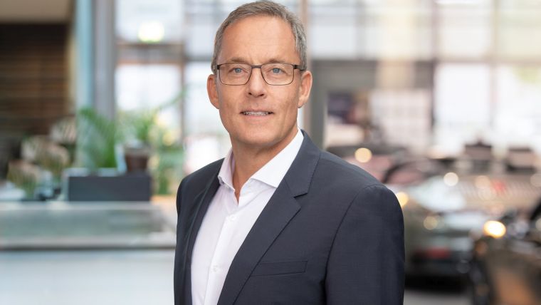 Wolfgang Döring, Geschäftsführer des Porsche Zentrums Augsburg
